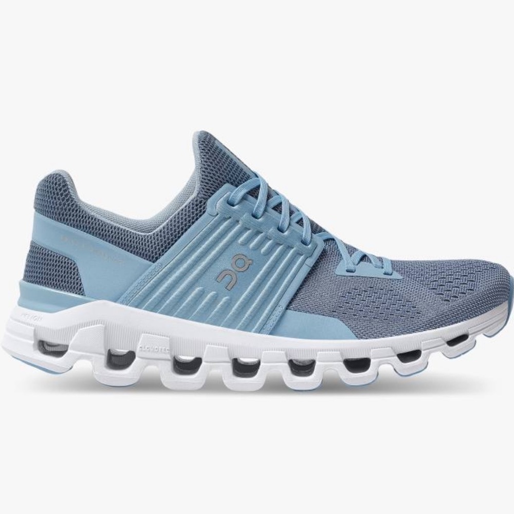 LIKE NEW On Cloudswift size 10.5